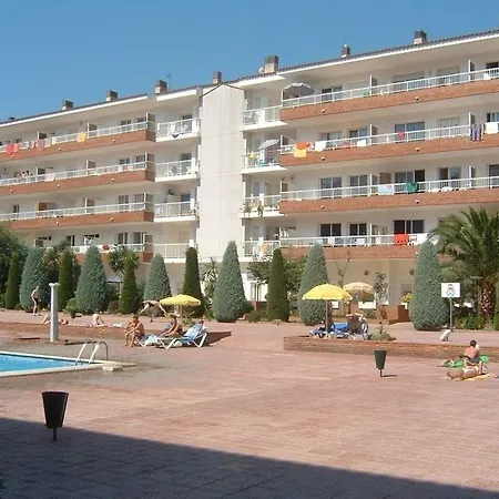 Ar Lotus Apts. 5*